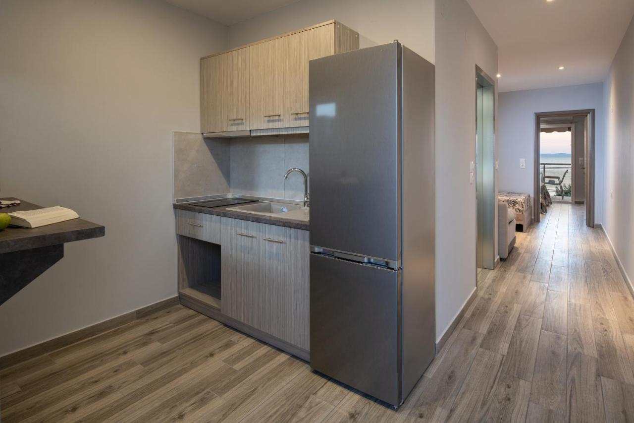 Sunset Studios - Suites With Seaview & Back Side Apartements Torone Exterior foto