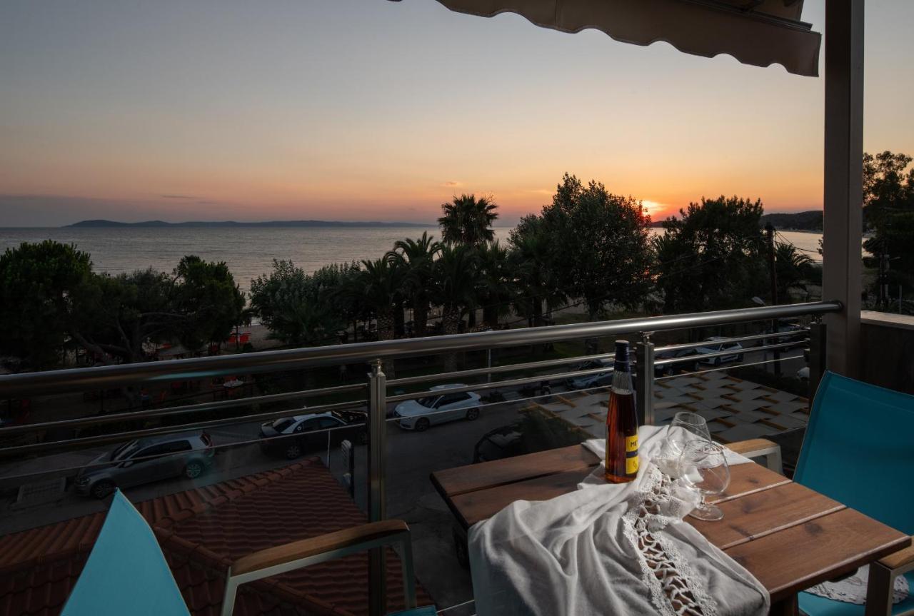 Sunset Studios - Suites With Seaview & Back Side Apartements Torone Exterior foto
