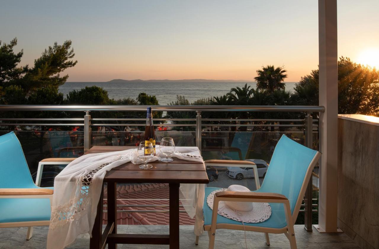 Sunset Studios - Suites With Seaview & Back Side Apartements Torone Exterior foto